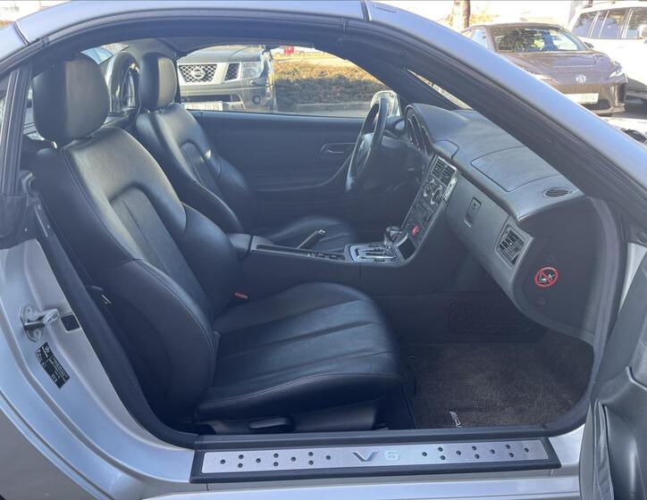 Mercedes-Benz SLK 15