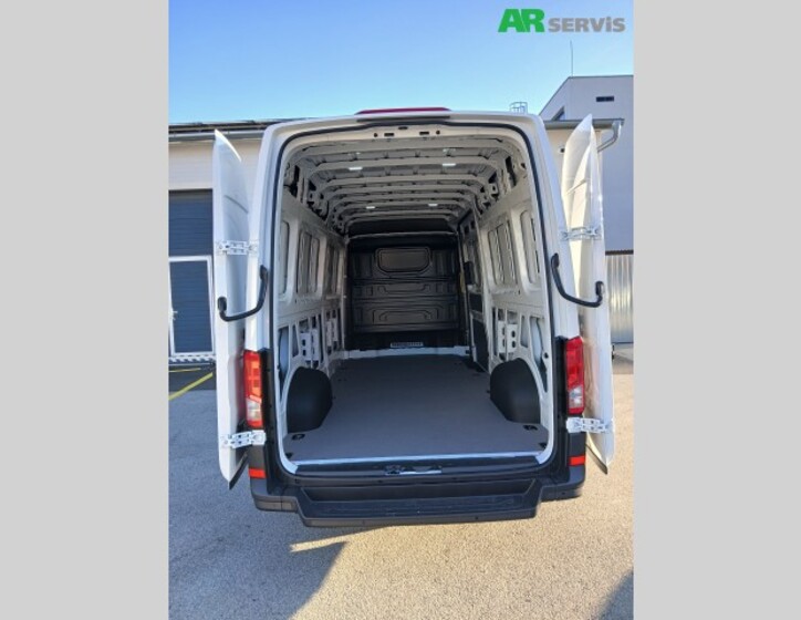 Volkswagen Crafter 13