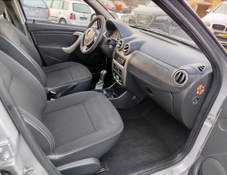 Dacia Sandero 24