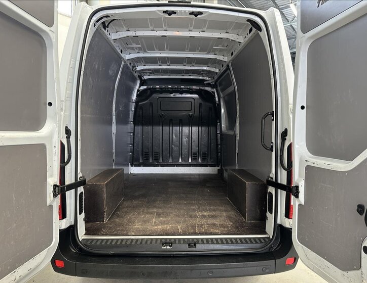 Renault Master Skříň 2,3 l 100 kw