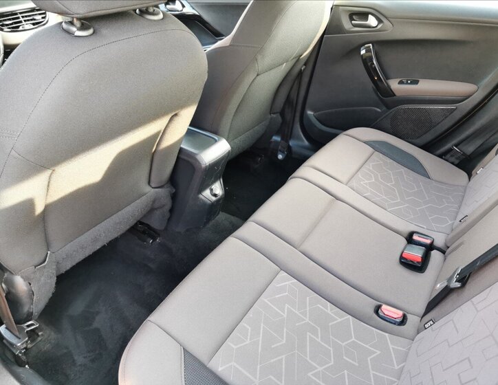 Peugeot 2008 Kombi 1,4 l 50 kw