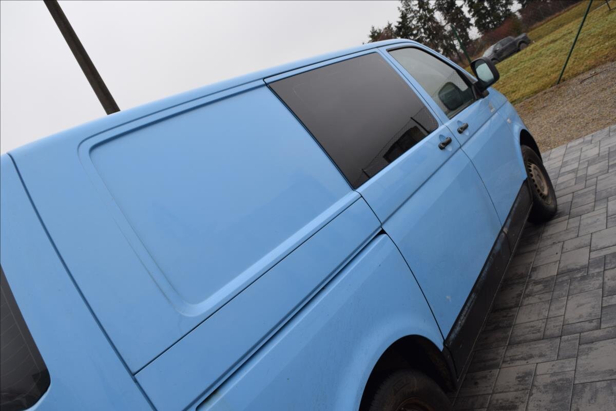 Volkswagen Transporter Kombi 2,5 l 96 kw