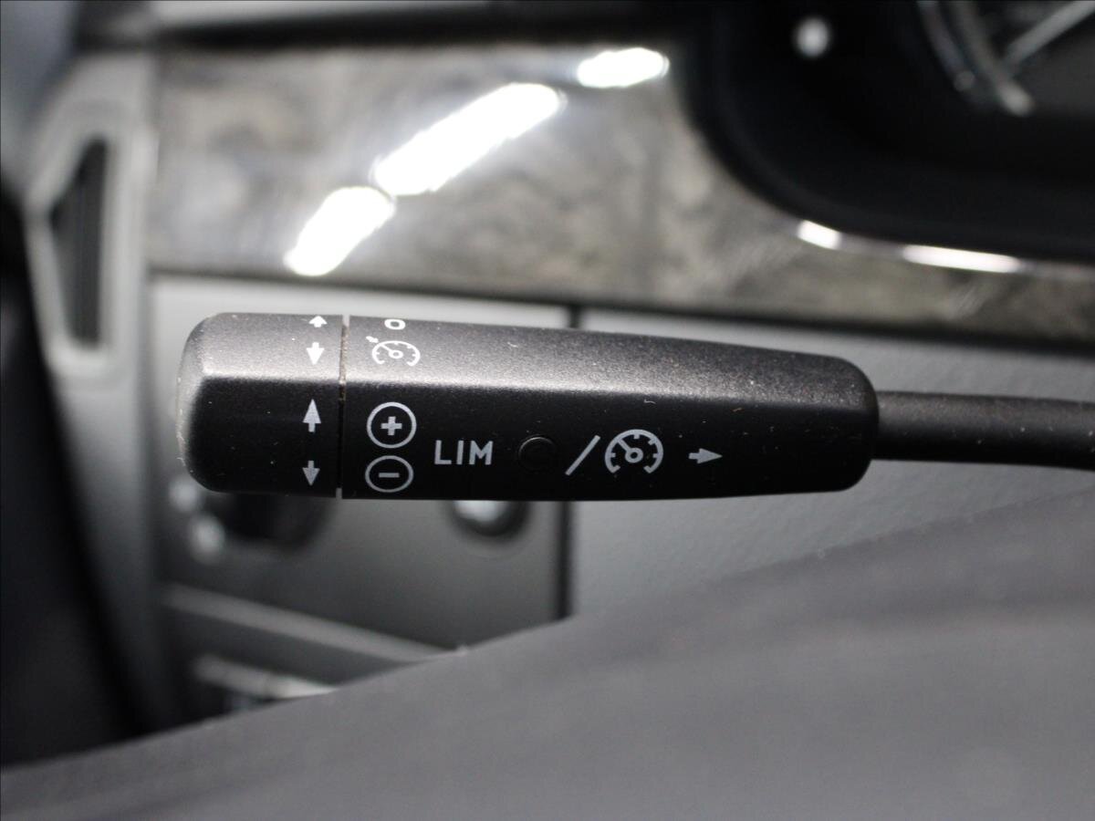 Mercedes-Benz Viano Kombi 3,0 l 165 kw