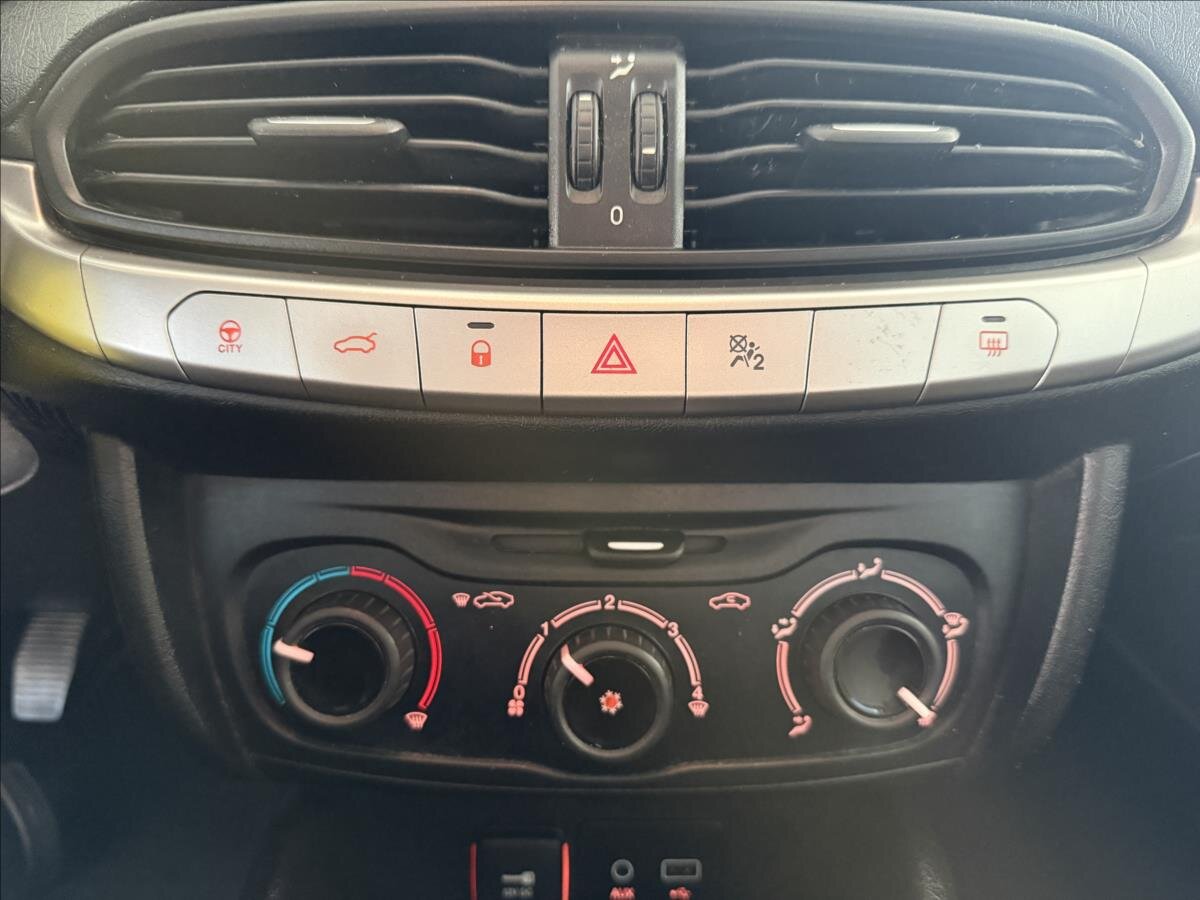 Fiat Tipo Sedan / Limuzína 1,4 l 70 kw