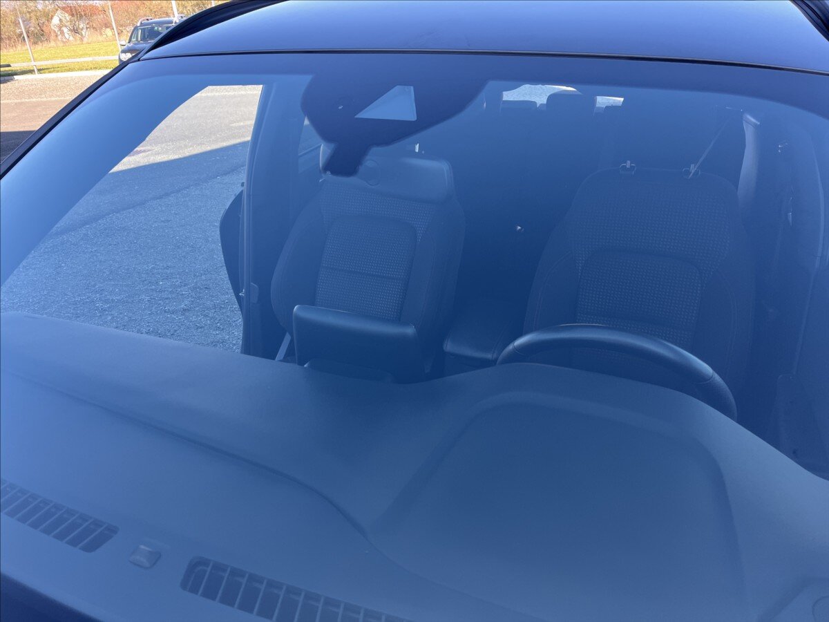 Ford Kuga Kombi 1,5 l 111 kw