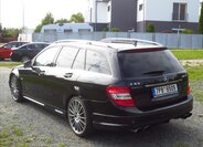 Mercedes-Benz Třídy C Kombi 6,2 l 336 kw
