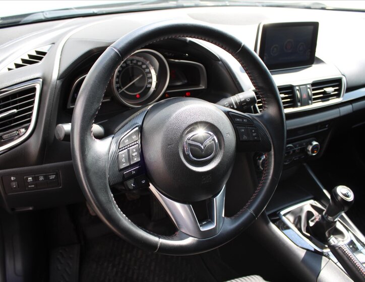 Mazda 3 13