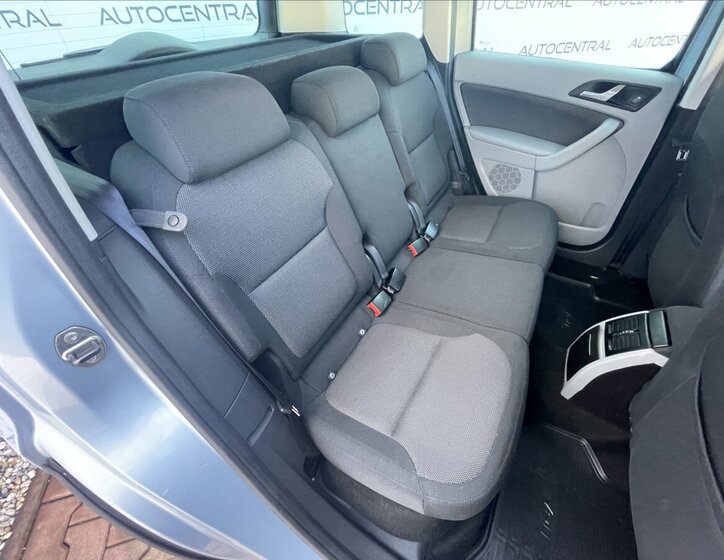 Škoda Yeti SUV / Terénní 1,2 l 77 kw