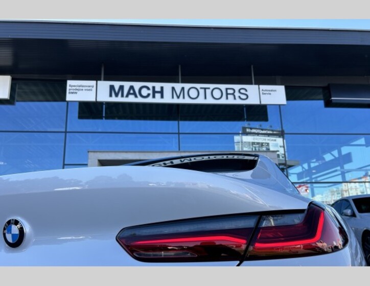 BMW Řada 8 10