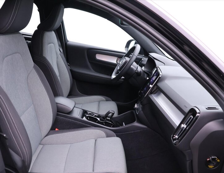 Volvo XC40 SUV 2,0 l 145 kw