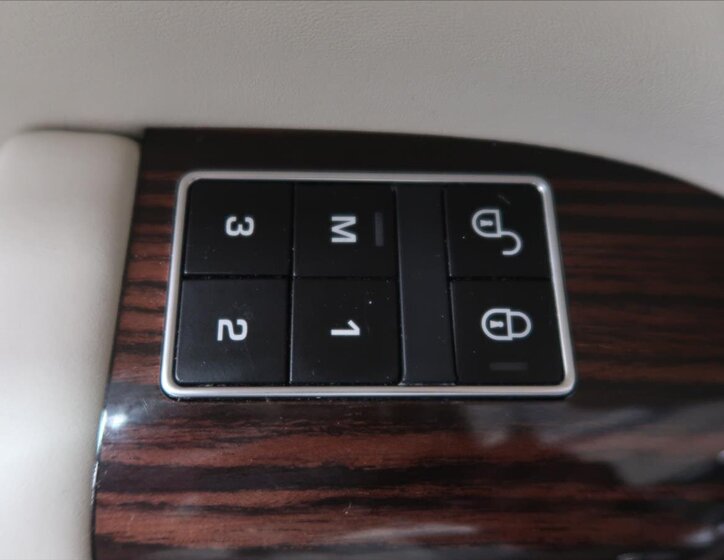 Land Rover Range Rover SUV / Terénní 4,4 l 250 kw