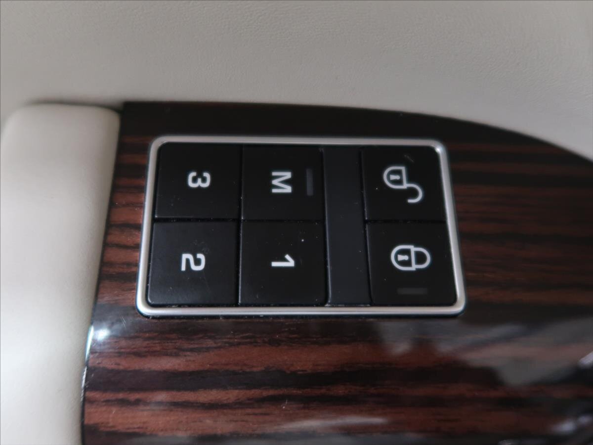 Land Rover Range Rover SUV / Terénní 4,4 l 250 kw