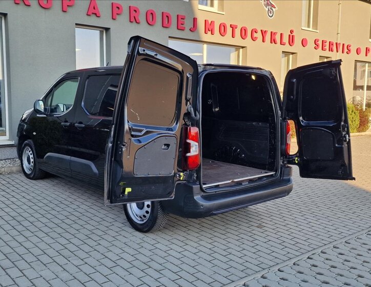 Opel Combo Skříň 1,5 l 75 kw