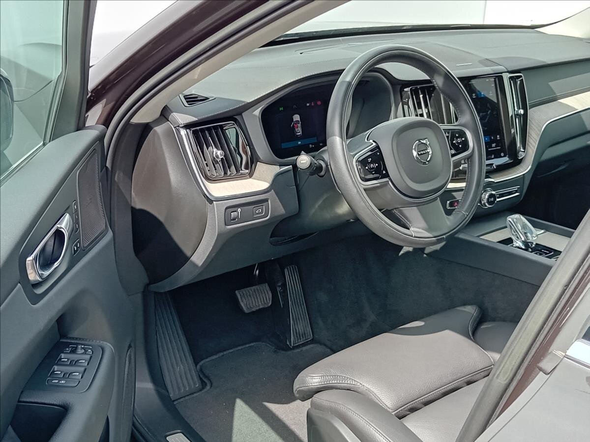 Volvo XC60 SUV / Terénní 2,0 l 173 kw