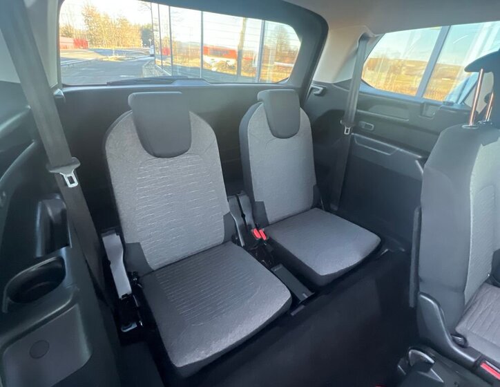 Citroën Grand C4 Picasso MPV 1,2 l 96 kw