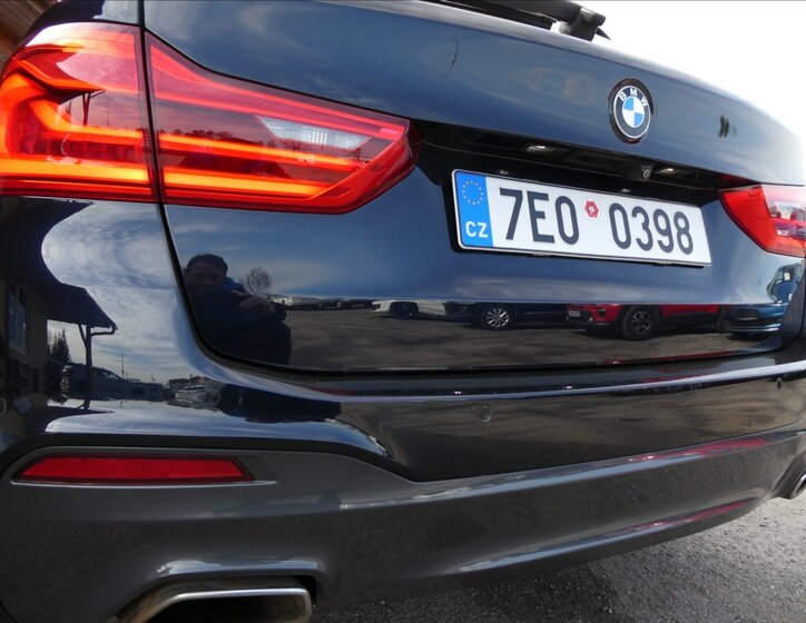 BMW Řada 5 Kombi 3,0 l 235 kw