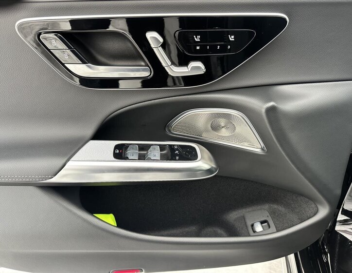 Mercedes-Benz Třídy E Sedan 3,0 l 270 kw