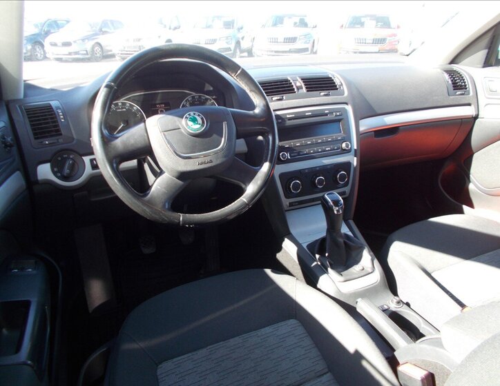 Škoda Octavia Kombi 1,6 l 77 kw