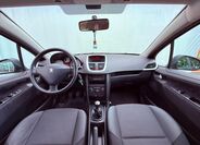Peugeot 207 10