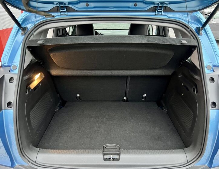 Opel Crossland X SUV 1,5 l 75 kw