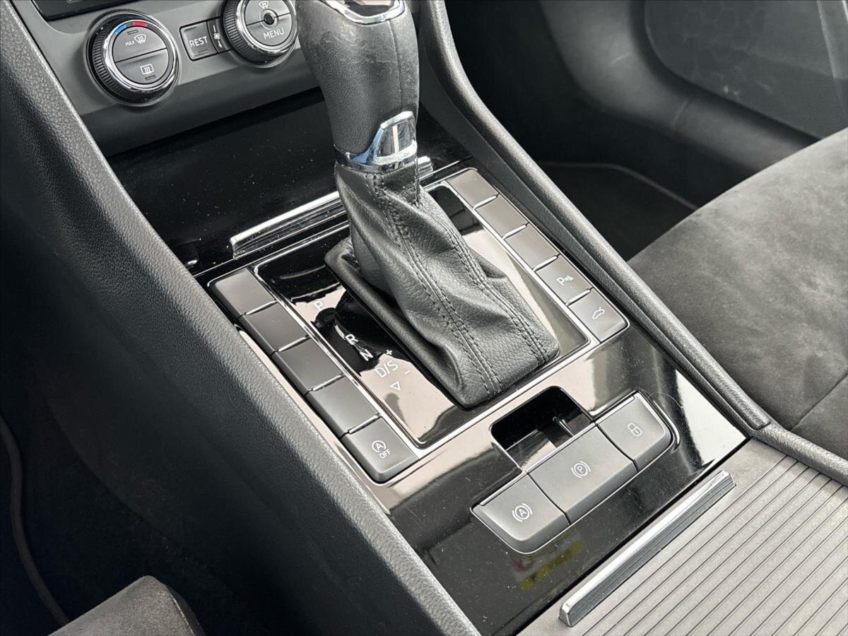 Škoda Superb Kombi 2,0 l 110 kw