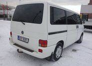 Volkswagen Multivan 13