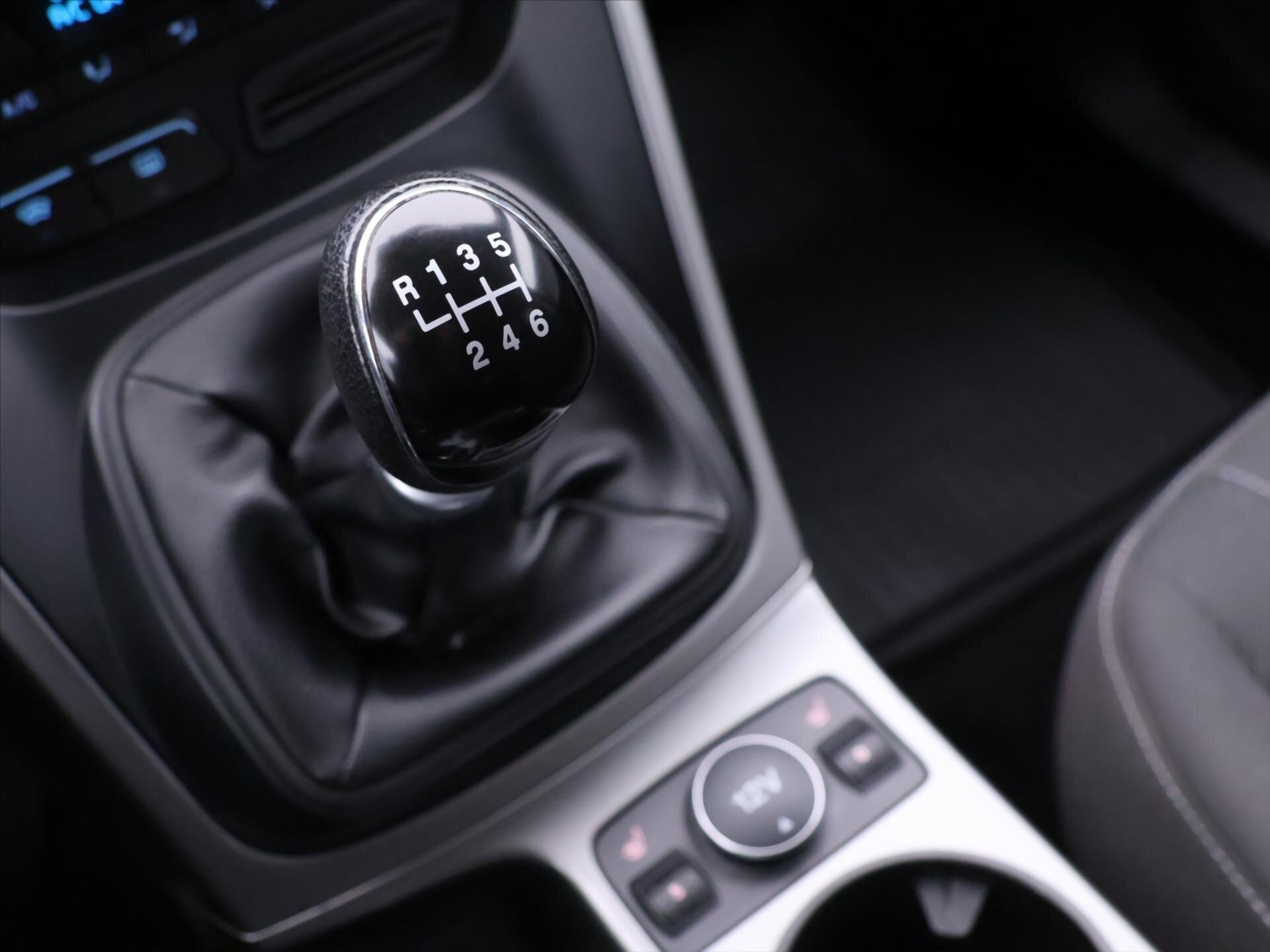 Ford Kuga SUV / Terénní 2,0 l 103 kw