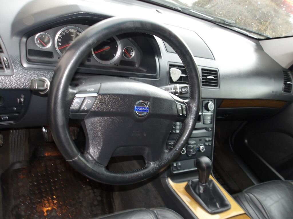 Volvo XC90 SUV 2,4 l 136 kw