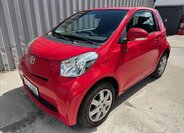 Toyota iQ Hatchback 998,0 50 kw