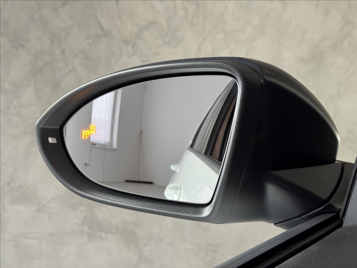 Volkswagen Golf Hatchback 2,0 l 213 kw