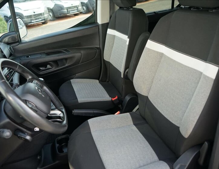 Citroën Berlingo MPV 1,5 l 75 kw