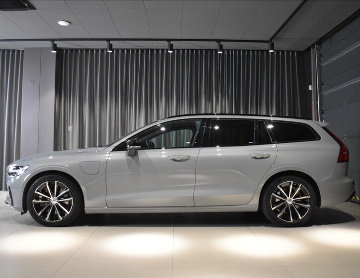 Volvo V60 Kombi 2,0 l 186 kw