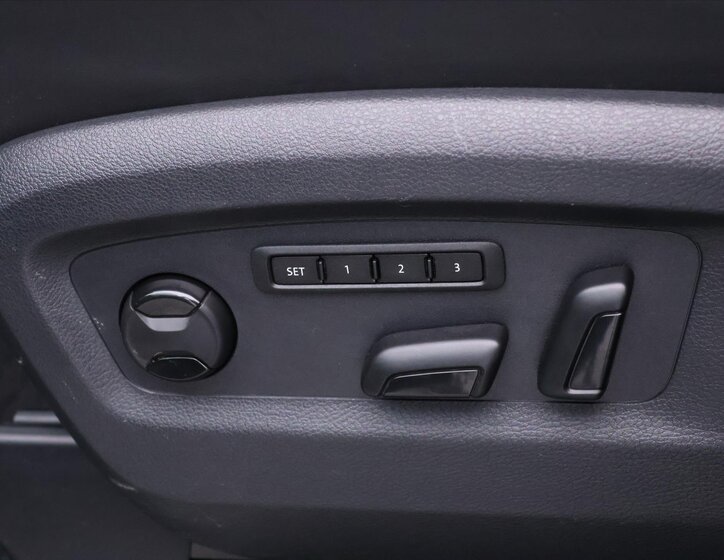 Volkswagen Multivan Kombi 2,0 l 146 kw