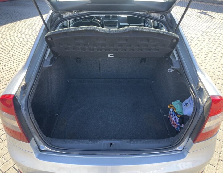 Škoda Octavia Sedan / Limuzína 1,9 l 77 kw