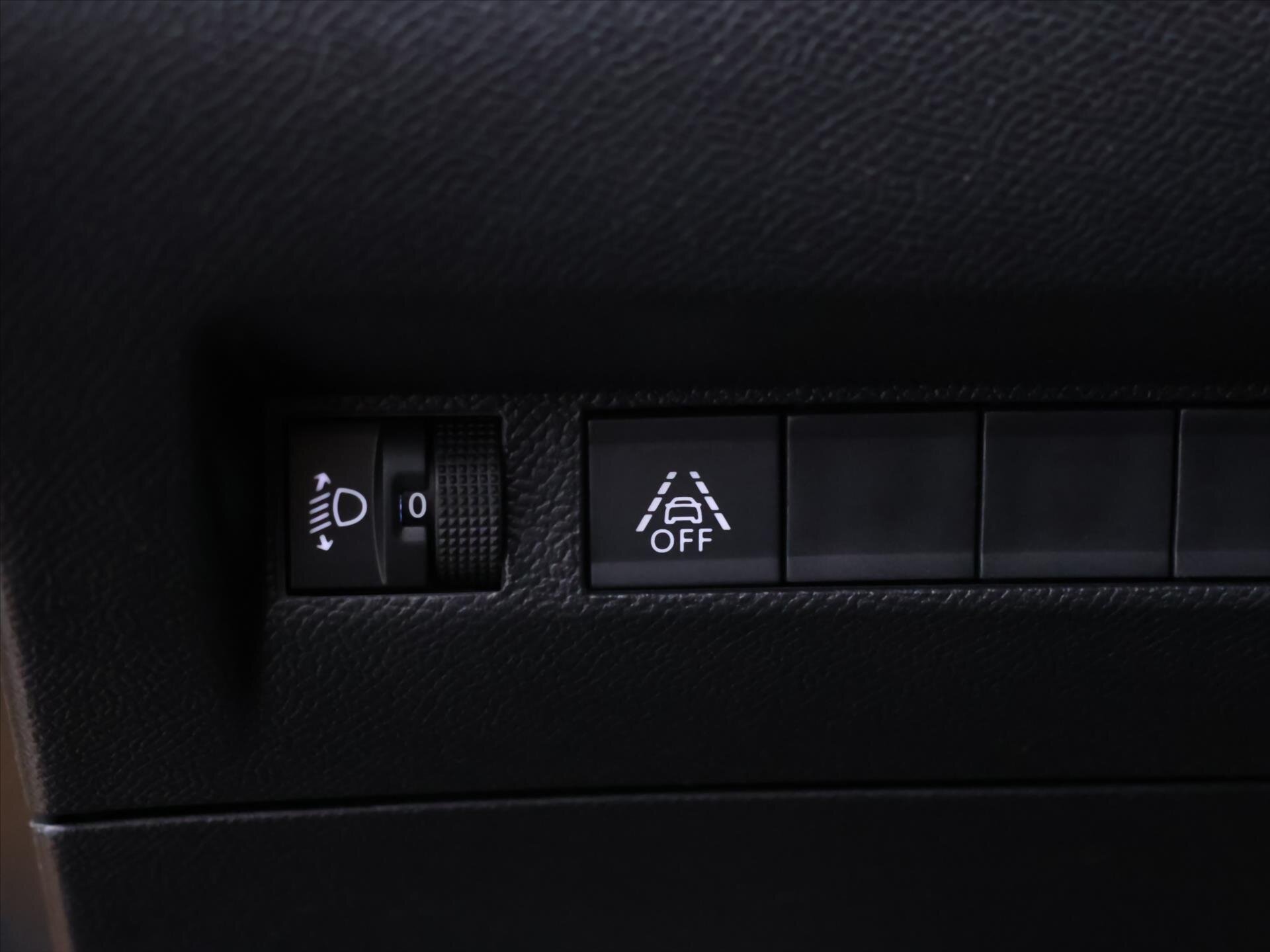 Peugeot 208 Hatchback 0,0 100 kw