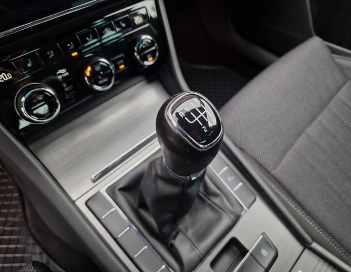 Škoda Superb Sedan 2,0 l 110 kw