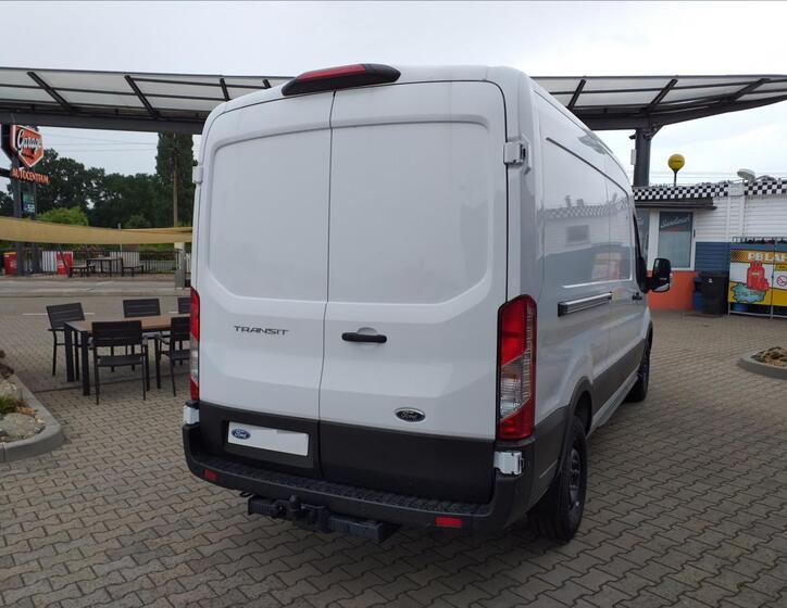 Ford Transit 10