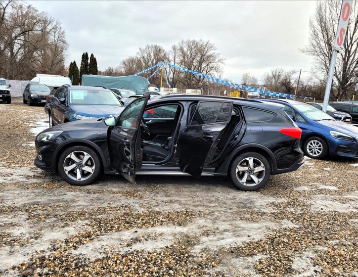 Ford Focus Kombi 1,5 l 88 kw