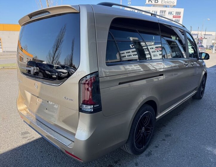 Mercedes-Benz Třídy V Ostatní 2,0 l 174 kw