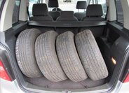 Volkswagen Touran Kombi 1,6 l 75 kw