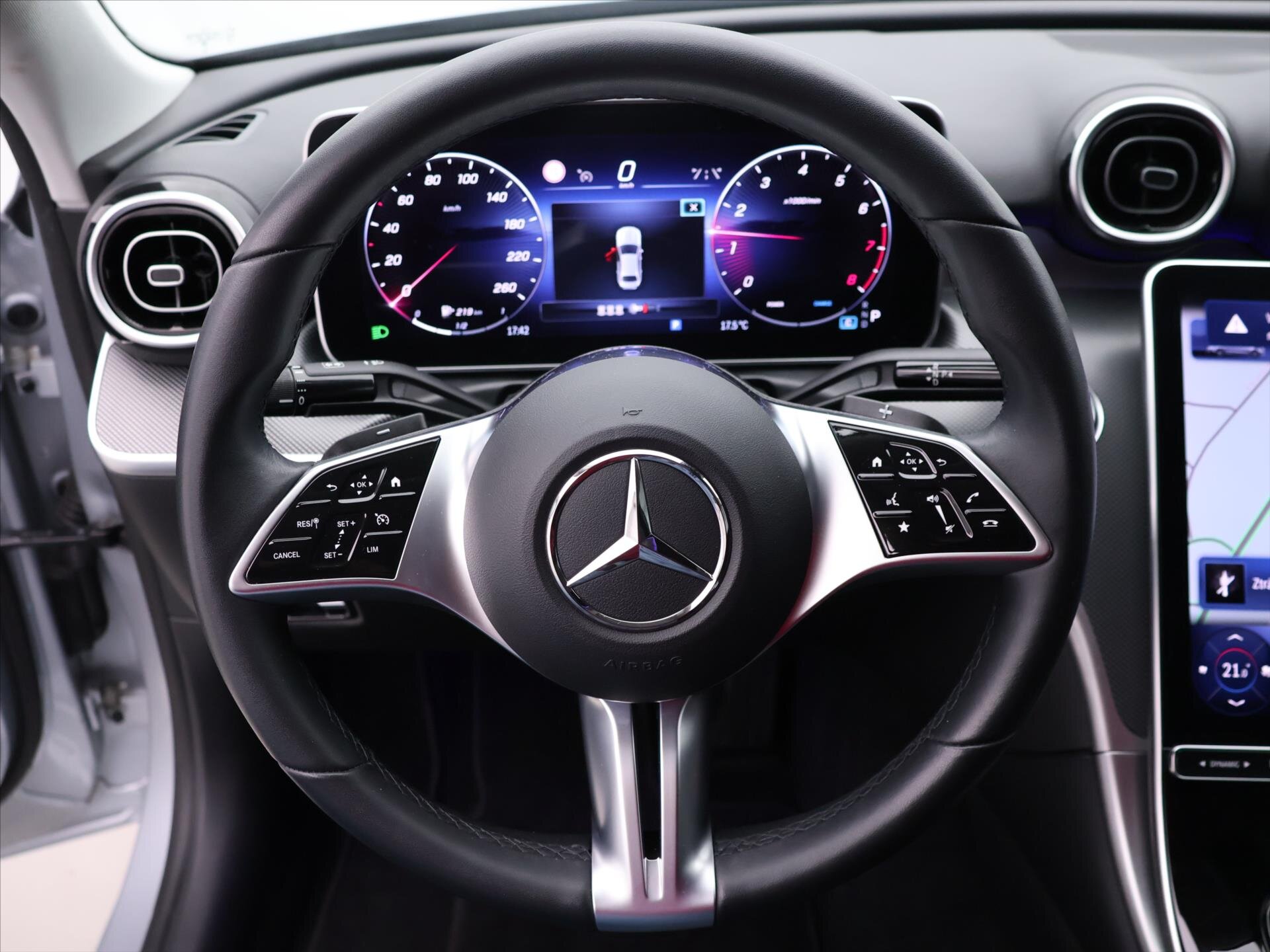 Mercedes-Benz Třídy C Sedan 1,5 l 150 kw