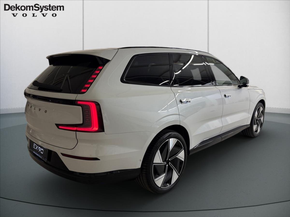 Volvo EX90 SUV / Terénní 0,0 380 kw
