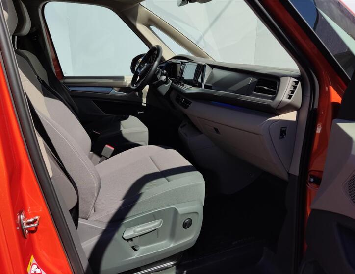 Volkswagen Multivan 19