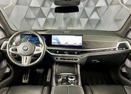 BMW X7 SUV / Terénní 4,4 l 390 kw