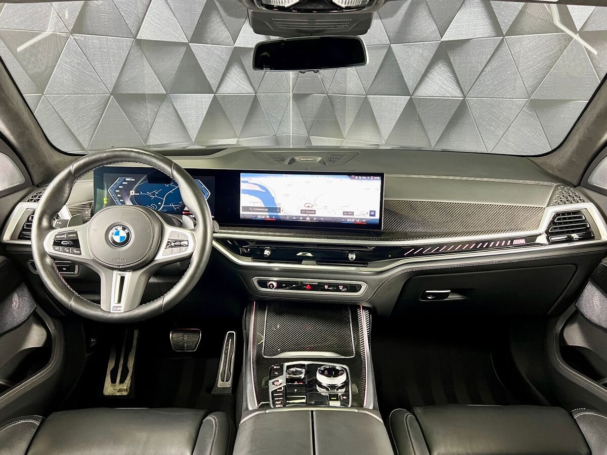 BMW X7 SUV / Terénní 4,4 l 390 kw