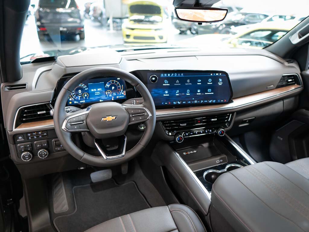 Chevrolet Suburban SUV / Terénní 6,2 l 313 kw
