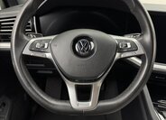 Volkswagen Touareg 9