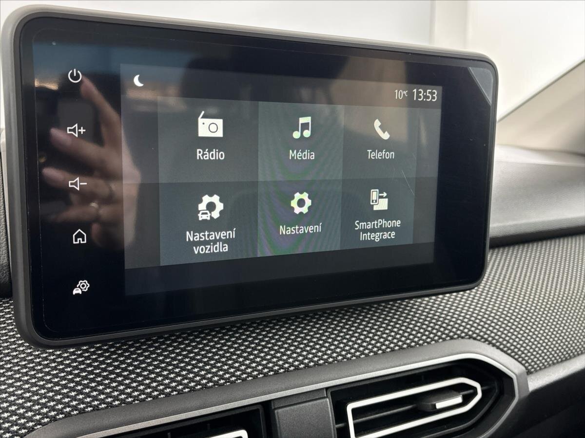 Dacia Sandero Hatchback 999,0 67 kw