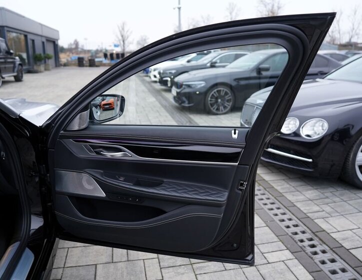 BMW Řada 7 20