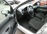 Peugeot 206 13